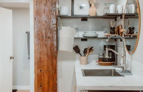 5 Bedroom House Cheerful Bungalow with AC Pet Friendly - Foto 58