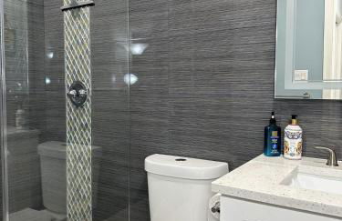 Newly Renovated Villa with Hot Tub - Foto 44