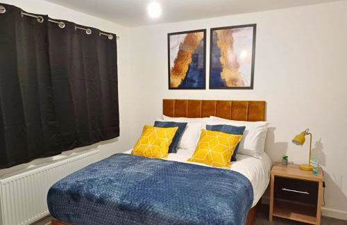 Cosy 4 Bedroom House in Seven Sisters Neath Port Talbot - Photo 13