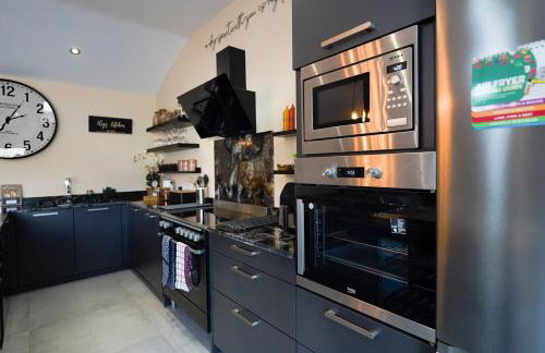 Walk Lane Chic 1bed , Luxury Kitchen Area , Parking , WiFi - Foto 25