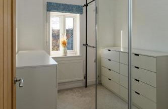 Stylish 3BR House with Free Parking & Garden - Foto 12