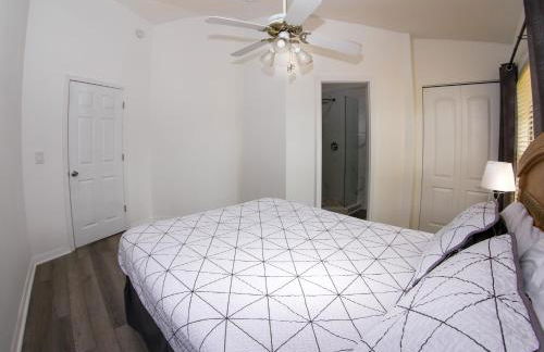 Large Pool With Jacuzzi, Near the Disney Attractions!! - Foto 35