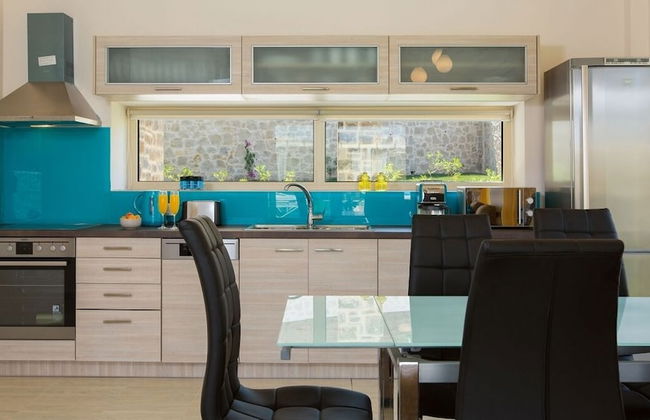 Blue Mare Villa in Rethimno Crete - Photo 9