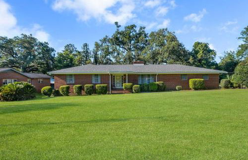 Spacious Stay Steps from FAMU Ideal for Groups - Foto 1