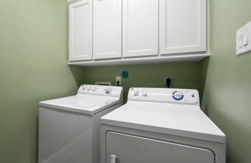 Charming Beachside Retreat: Steps from the Sand and Surf - Photo 26