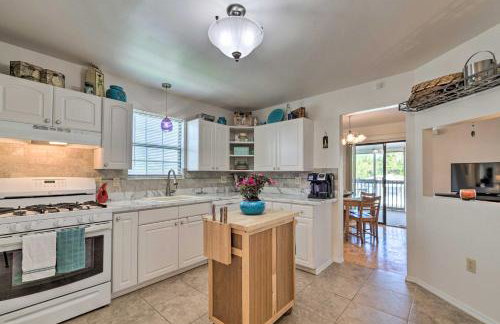 Serene Hudson Home on Canal with Direct Gulf Access - Foto 8