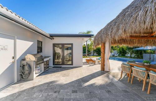 Tiki Hut Paradise Mins to Beach w Fire Pit - Foto 34