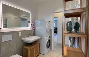 4YOUnic Glonn1 * Boxspring * Jacuzzi * Netflix*65“ - Foto 9