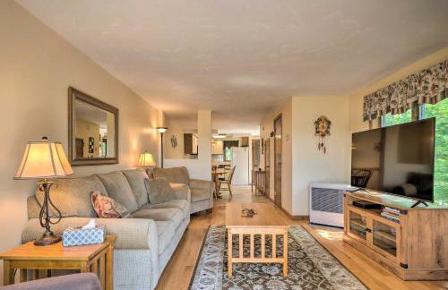 Mountain-View Campton Retreat about 3 Mi to Ski Slopes - Foto 6