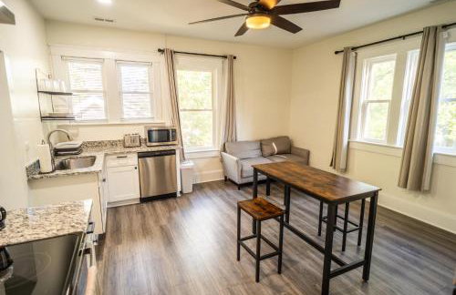 Walk to Duke Campus! 1 Bedroom in Trinity Park! - Foto 1