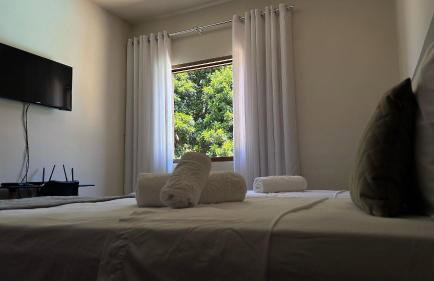 Quarto Elegante - Casa com piscina no Centro - Foto 34