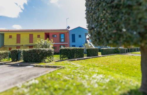 Exclusive Pool Access, 2 floors, Balcony View, Parking - Foto 24