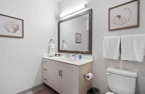 Pool with In-Unit Washer & Dryer and Garage Parking - Photo 16