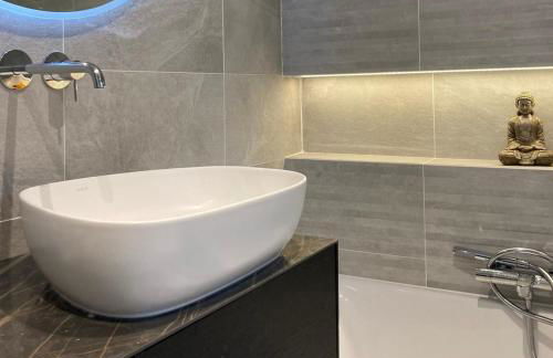 Beautiful new ocean facing villa - Foto 49