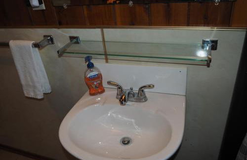 The Crystalaire Cabin - Charming and Relaxing! - Photo 45