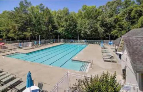 Country Haven - Hot Tub & Pool! Game Room, King Beds, Mins 2 dwtn - Foto 69