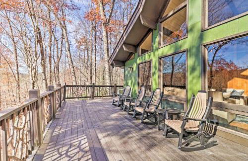5 Mi to Ski Sapphire Valley Cozy Retreat with Decks - Foto 34