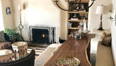 Historic Adobe 1 acre compound ultimate Santa Fe immersion Classic & Dreamy - Foto 1