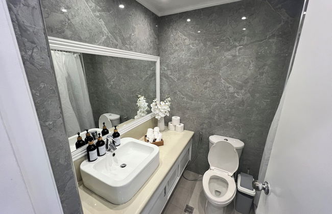 Spacious Oceanview Corner Suite Brand New - Foto 28