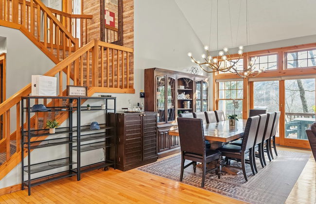 Mountain Escape With Game Room Balcony Stunning Views in the Poconos Christina - Foto 8