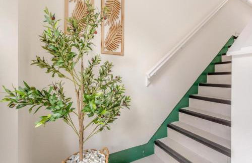 Family - Central - Parking - Wifi - Sleeps 3 - Foto 8