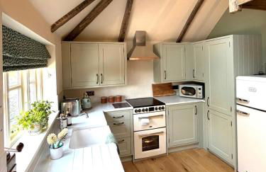 Orchard Barn next to Bewl Reservoir, Ticehurst - Foto 7