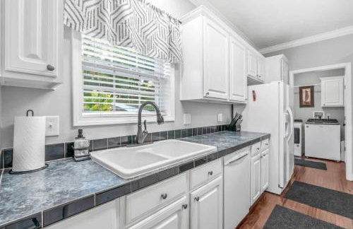 DockTales - Panoramic Views & Private Dock - Foto 22