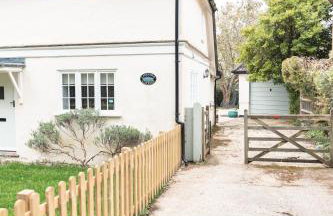 Lavender Cottage - Photo 2