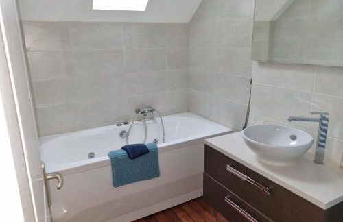 Maison du port, à 100 m de la mer jusqu'à 9 personnes - Foto 22