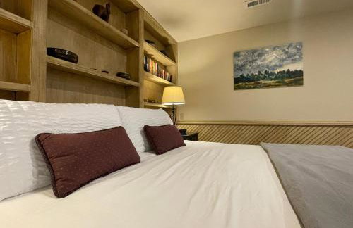 Couples Retreat With Hot Tub, Sauna and Steam Room - Foto 8
