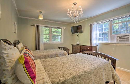 Charming Saylorsburg Retreat with Game Room and Patio! - Foto 29