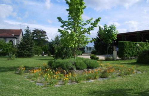 Gîte familial avec terrasse panoramique et cheminée, idéal pour randonnées près de Retournac - FR-1-582-355 - Foto 8