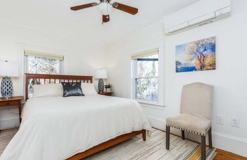 Richards Retreat Walk to Downtown Washer-Dryer - Foto 23