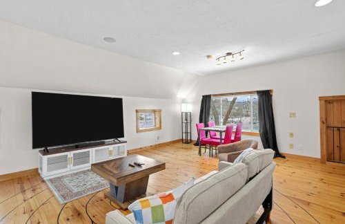 The Barn - Pet Friendly and Lake View - Foto 40