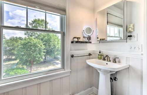 Walkable New Haven Retreat with Ocean Views! - Foto 17