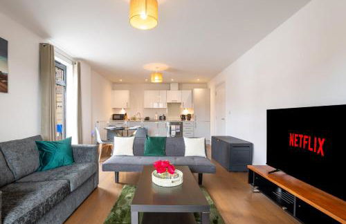 FREE fast Wi-Fi, Netflix & Large Lounge & Balcony! - Foto 18