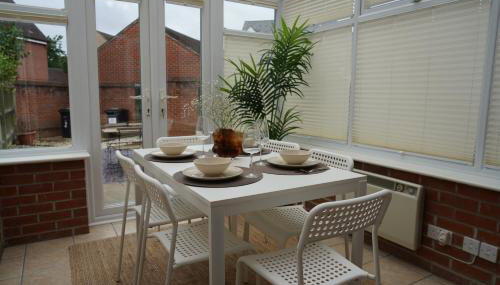 Spacious 5 Bed in Oxfordshire - Foto 3