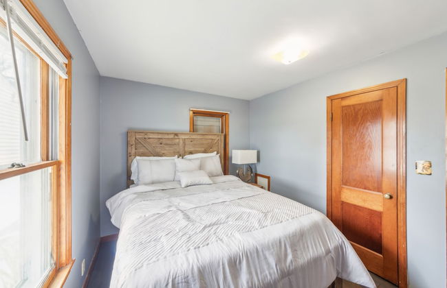 Stowe Retreat Mountain Views & Fenced Backyard by RedAwning - Foto 12