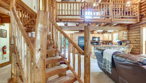 Family Getaway Georgia Cabin with Outdoor Hot Tub - Foto 5