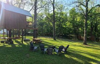 Tree House Glamping Destination near the Ozarks, with River Access for Swimming and Fishing - Photo 11