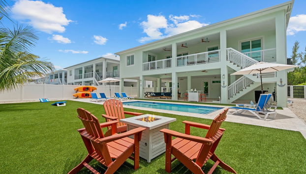 Emerald Oasis Lux Waterfront Gem Pool Kayaks - Foto 2, Habitación