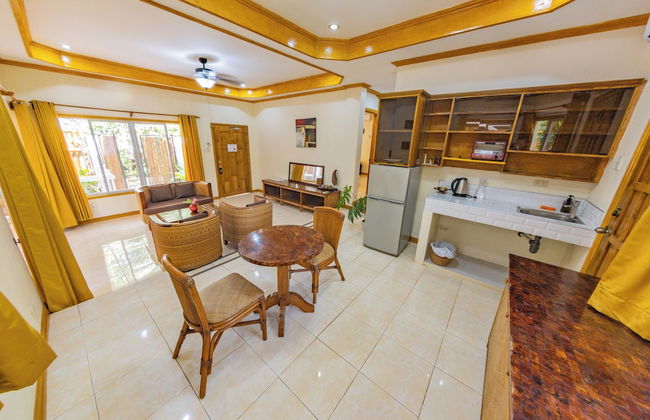 Palms Cove Resort - Photo 21