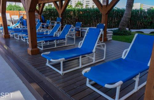 Luxe 1 Bedroom House with Pool - Gulfview II unit 410 - Photo 98