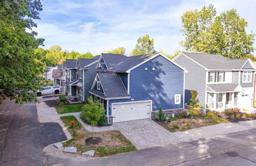 SoHa Year Round Heated Indoor Outdoor Pool - Photo 53