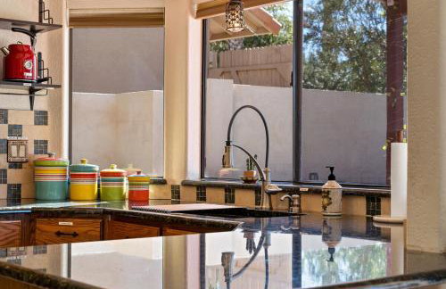 Southwestern Paradise, Simply Classic 4Bed 3Bath - Foto 8