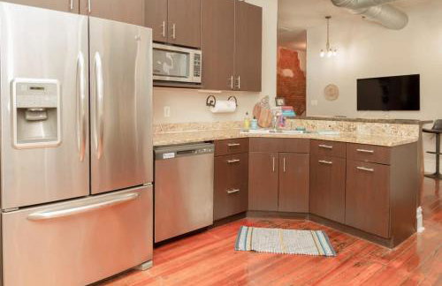 Charming Cozy & Convenient STL Gem ABODEbucks - Foto 10