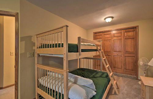 Spacious Lakehouse with Deck, Kayaks, and Dock! - Foto 30