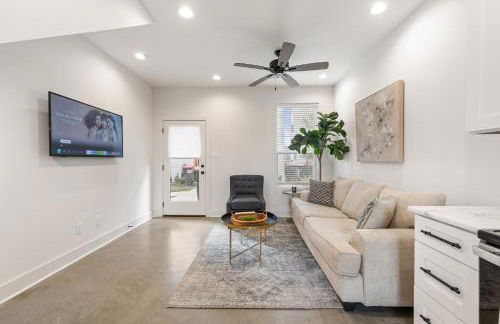 Beignet House Cajun Luxury Full Kitchen Fast WiFi - Foto 12