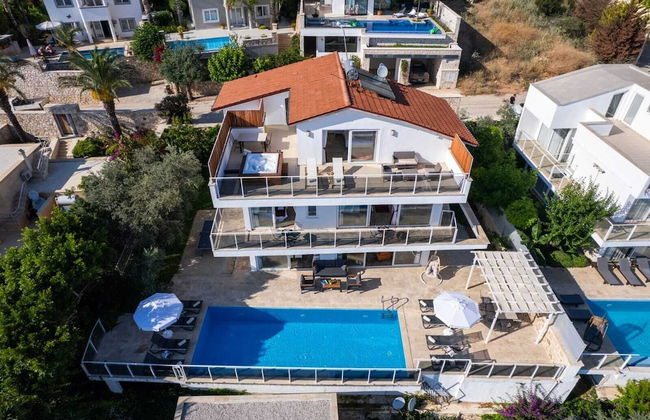 Villa Lumiere 3 Luxurious 5 bed Villa in Kiziltas Kalkan With sea Views - Photo 1