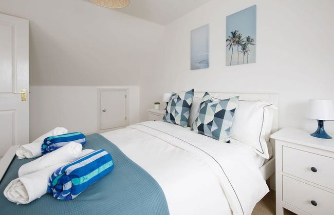 Modern Stylish Seaside Family Home - Foto 51